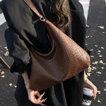 Shoulder Bag Women's Bag Retro Premium Underarm Bag Large Capacity Woven Bag Commuter Tote