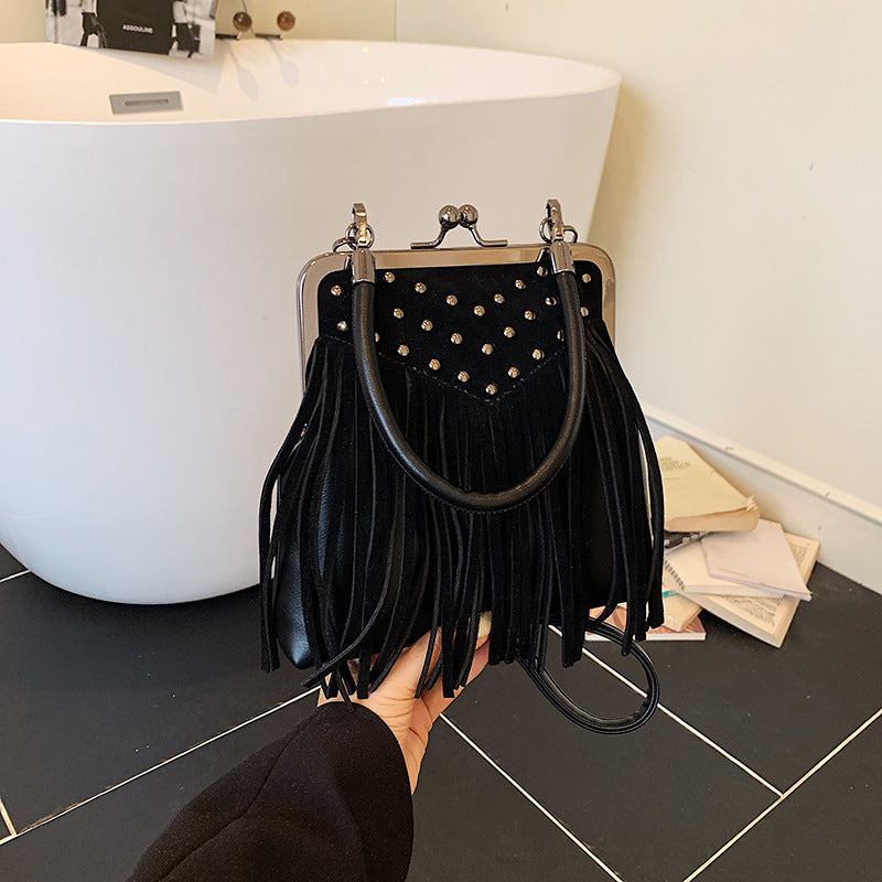Tassel Retro Rivet Shoulder Messenger Bag for Women – Soft PU Leather Crossbody Handbag