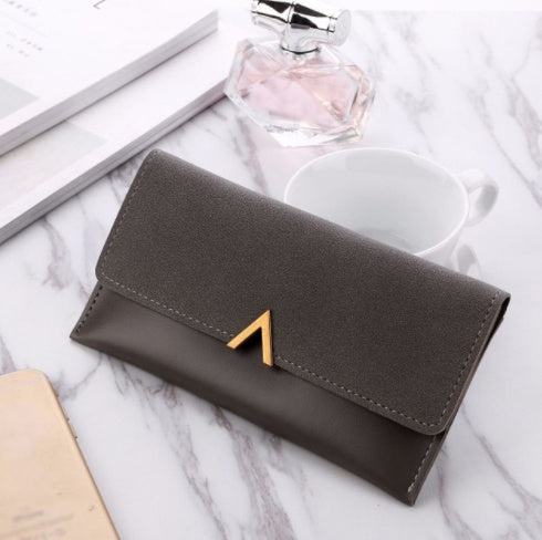 Elegant Black Women's Clutch Wallet - Long Bi-fold with Stylish Metal Accent