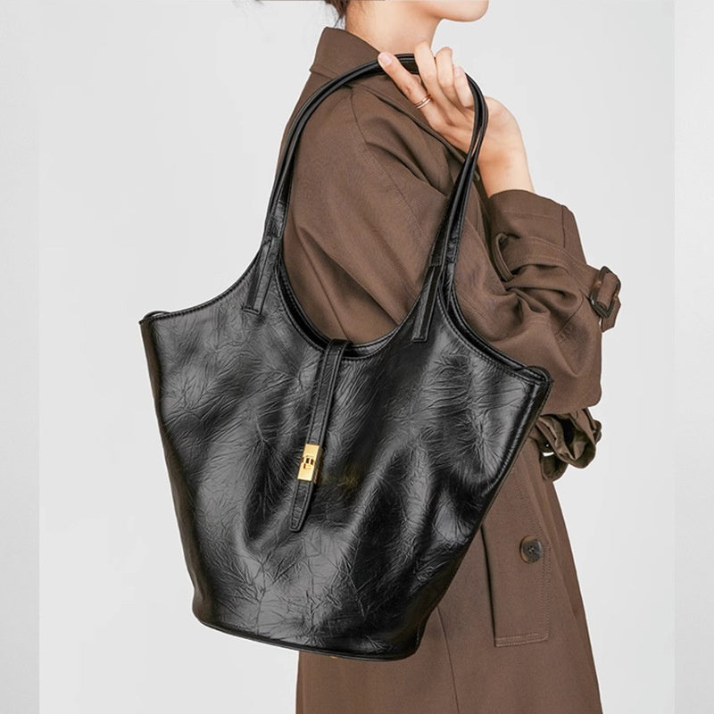 Niche Premium Black Leather Bucket Bag – Large Capacity Genuine Cowhide Shoulder Handbag for Women