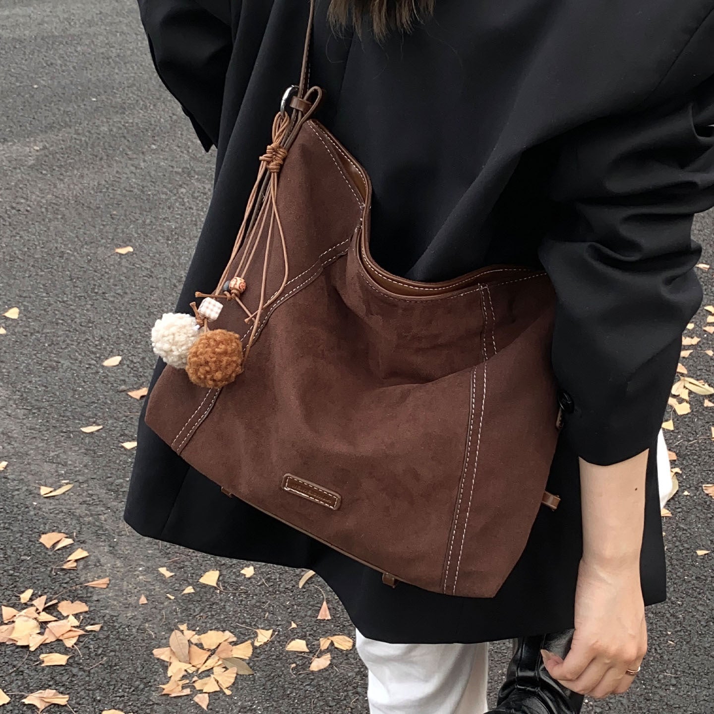 Large Capacity Simple Soft Suede Messenger Bag – High-grade Leather Bucket Shoulder Bag for Daily Use