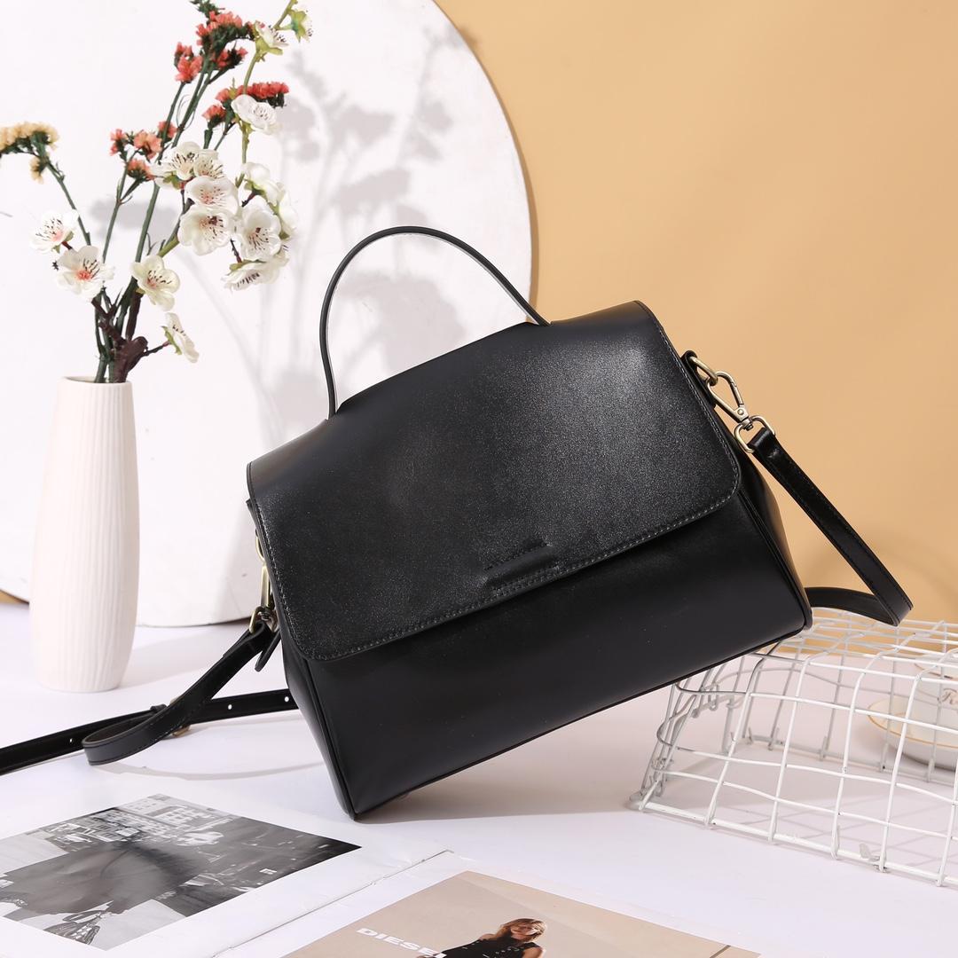 Tote Large Capacity Portable Fashion Shoulder Bag – Genuine Leather All-match Handbag for Women